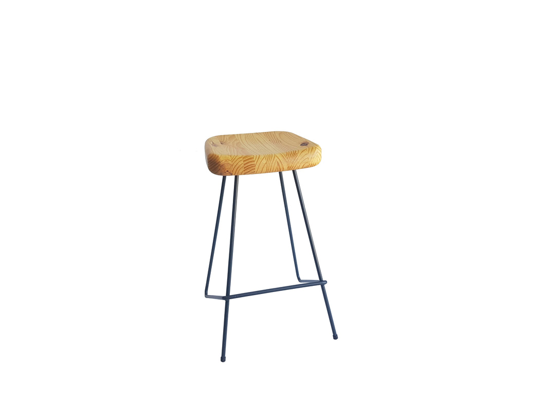 Metal Leg Barstool - Oval Wooden Seat