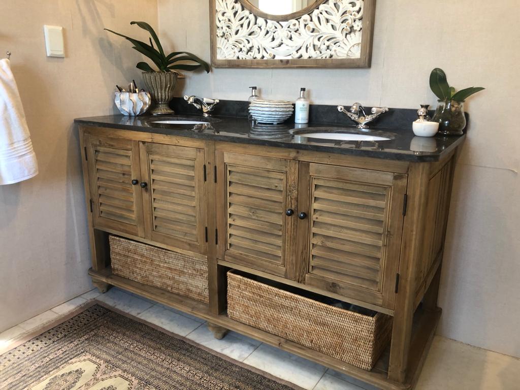 Double Vanity Unit