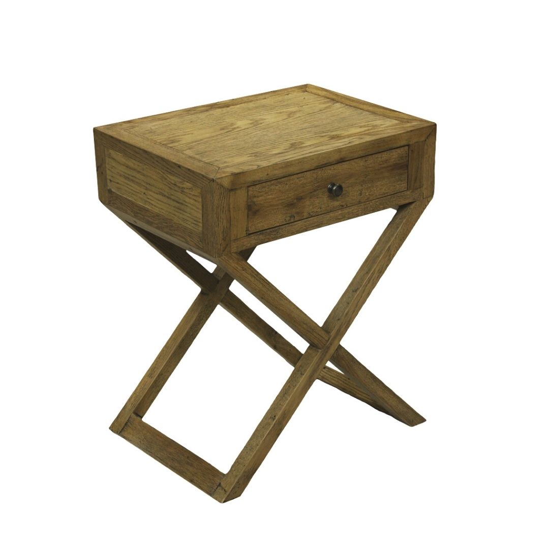 The Mavu Side Table is a Scandinavian-inspired reclaimed Oak piece — compact, geometric, and full of natural character. Each piece is unique.
